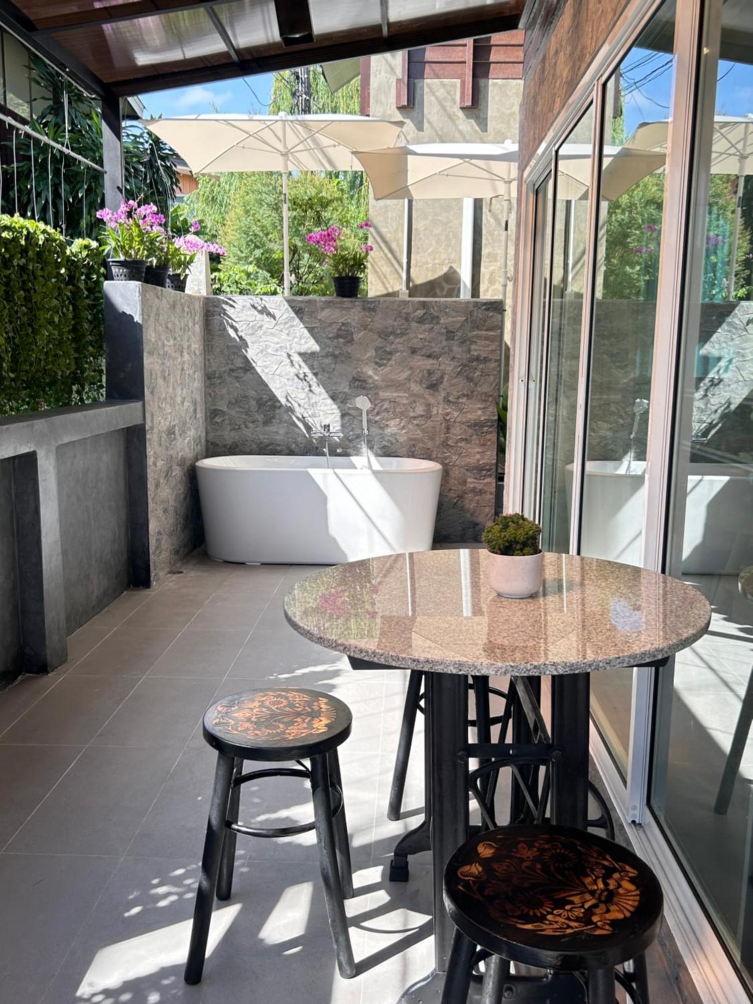 Bed and Breakfast Baan Boon Bangkok Exterior foto
