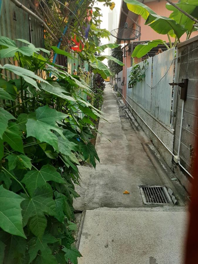 Bed and Breakfast Baan Boon Bangkok Exterior foto
